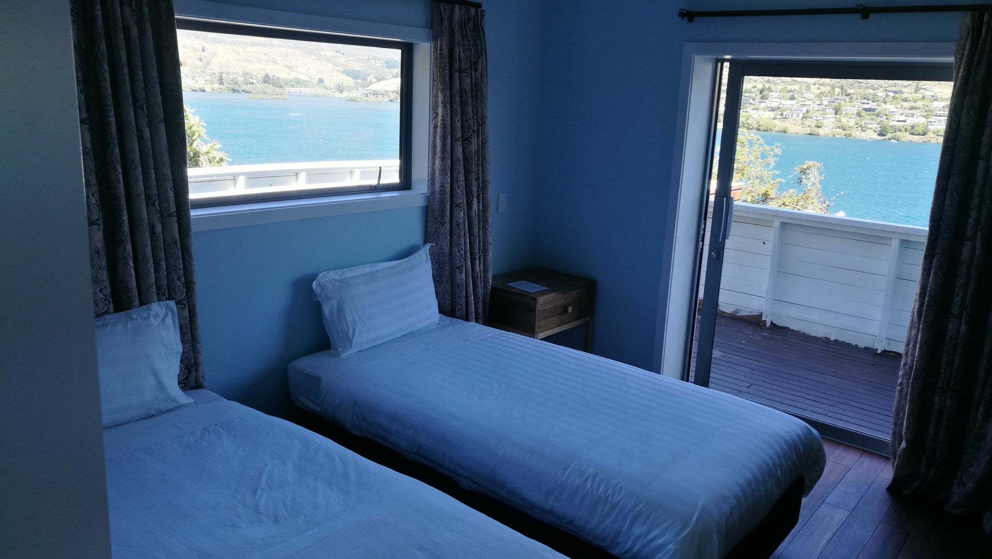 Aquarius De Lavender View Hotel