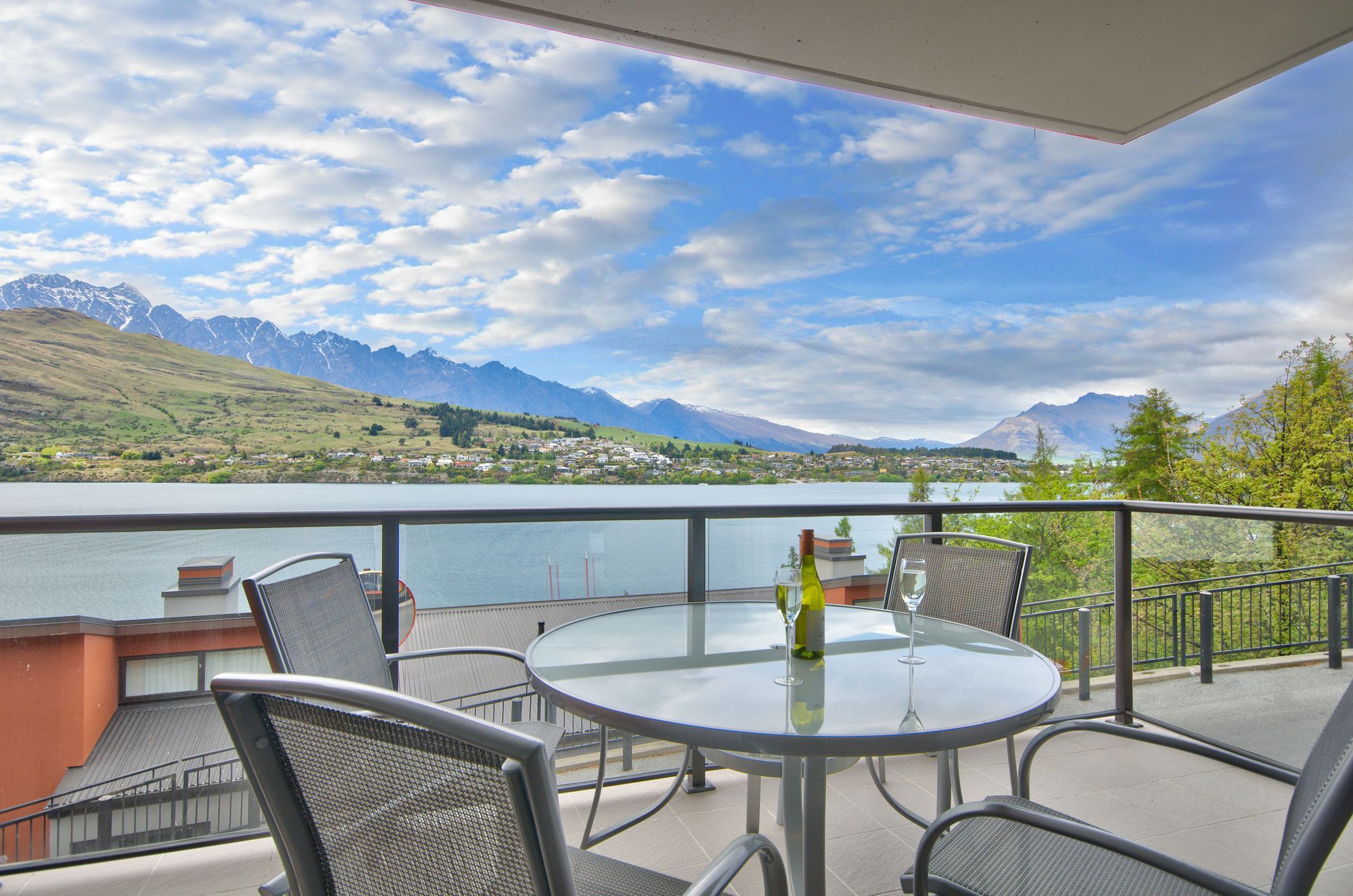 202 Clubhouse - The Shore * Queenstown