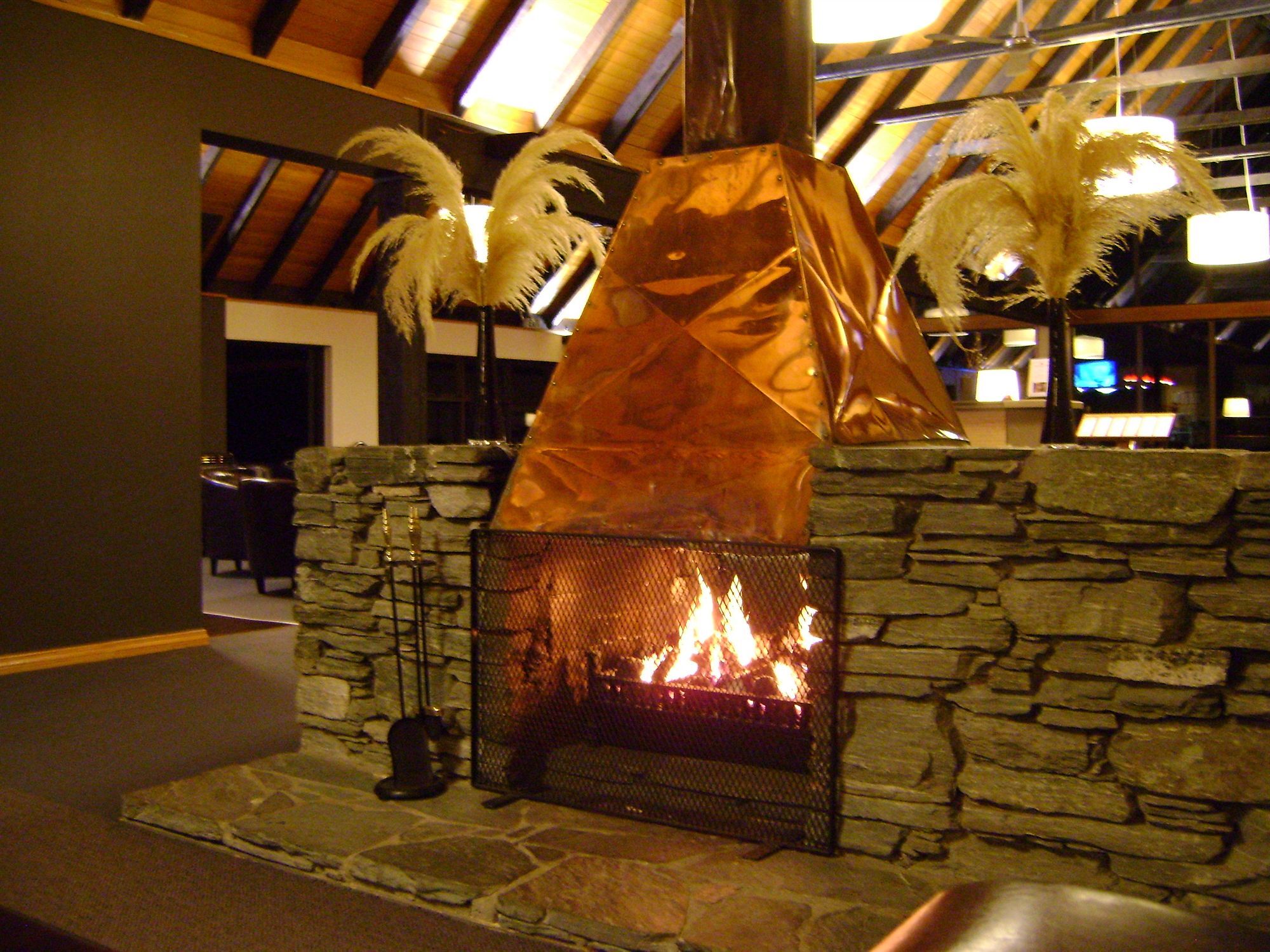 Kamana Lakehouse Hotel 4*