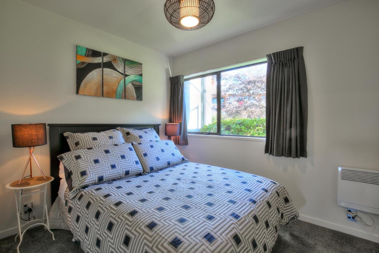 Holiday home Alpine Haven, Panoramic Lake Views *